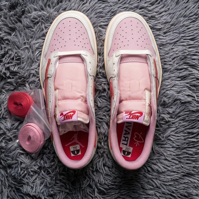 Travis Scott x Air Jordan 1 Low Pink