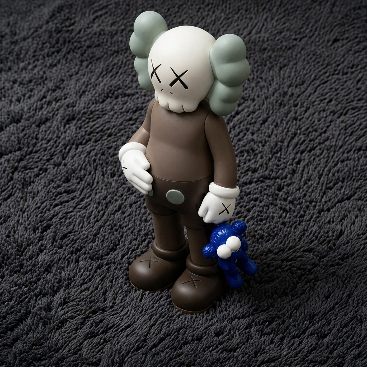 KAWS "SHARE" Companion Figure
