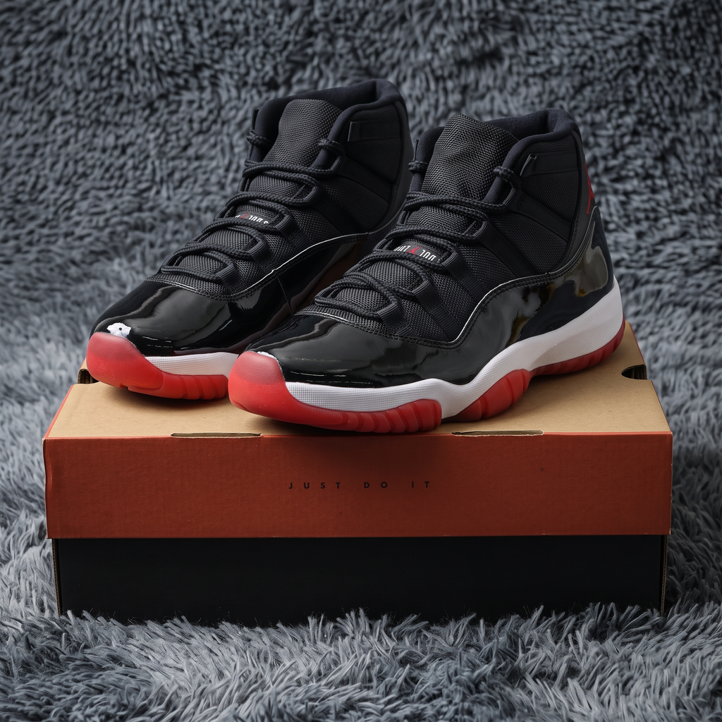 Air Jordan 11 Bred